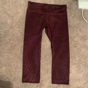 Cropped Lulu workout leggings- size 8